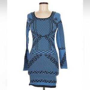 Free People Long Sleeve blue graphic short cocktail dress-Size M/L